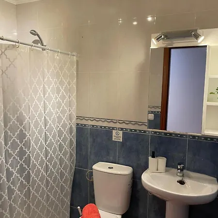 아파트 Mellow Yellow