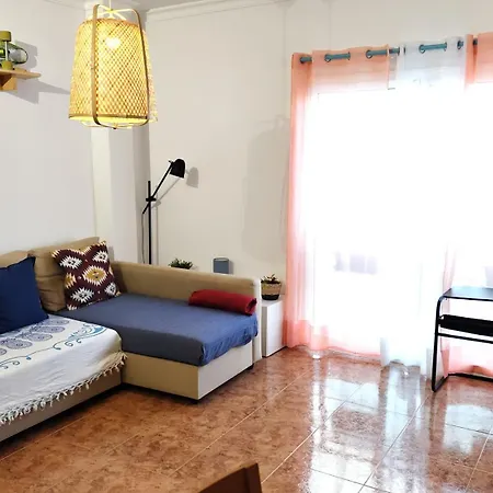Apartment Mellow Yellow *